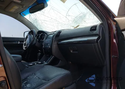 2013 Kia Sorento Sx V6 z USA, uszkodzony, nr VIN 5XYKWDA22DG373135